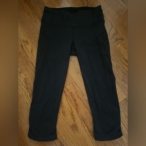 Lululemon 17” cropped leggings